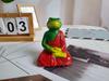 Zen Meditation Frog Monk Alien Resin Ornament for Yoga and Courtyard Decor