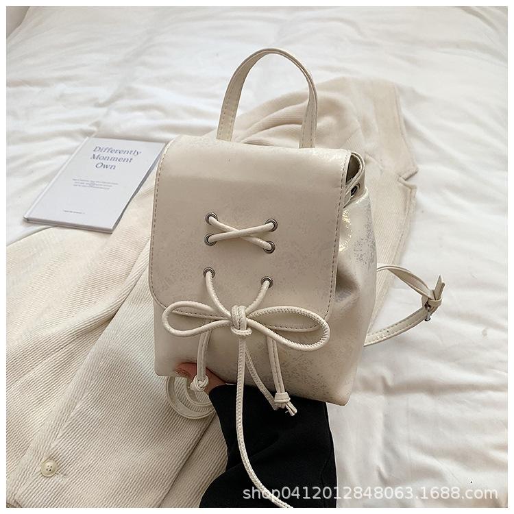 

Серебристый супер огонь ins рюкзак, женская новая модная дорожная сумка большой вместимости 2025 года, популярная сумка для поездок в этом году белый