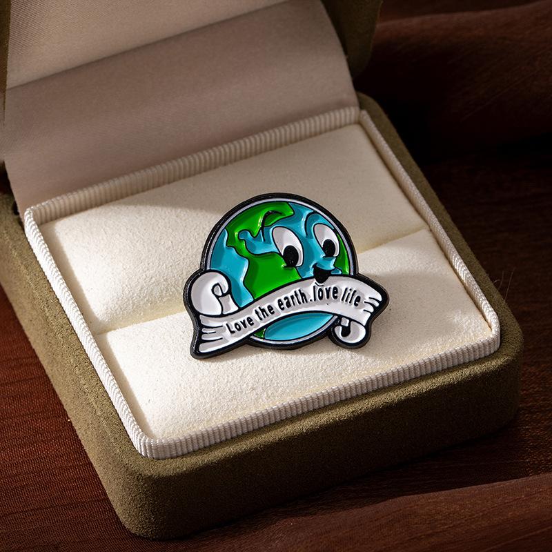 Environmental Protection Theme Cartoon Love The Earth Brooch Green Irregular Oil Drip Alloy Badge Wear Medal Pin