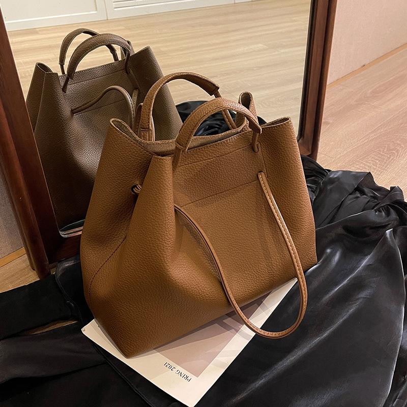 Yogodlns Vysoce kvalitní velkokapacitní taška typu bucket pro ženu, nová módní texturovaná ruční taška přes rameno pro každodenní nošení do práce a z práce, podpažní taška tote