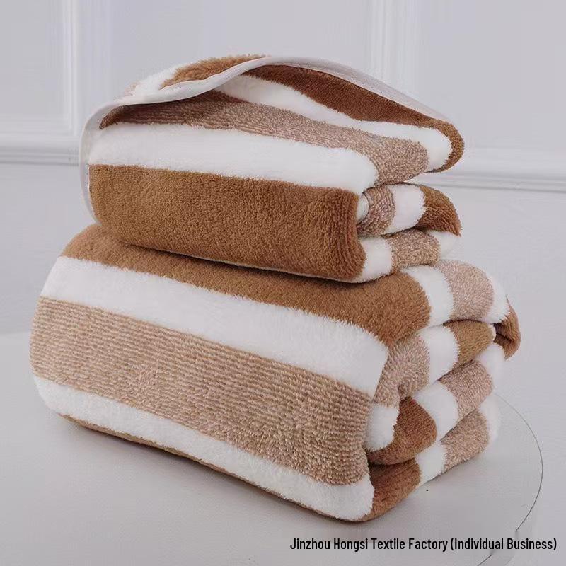 Zweifarbige gestreifte Korallenfleece Badetuch-Set - Weich & Saugfähig.