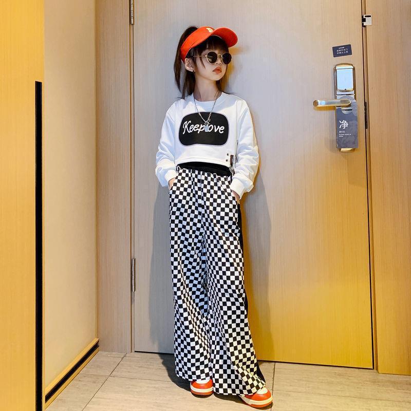 

Стильный корейский костюм-двойка для девочек: Короткий топ с надписью и клетчатые брюки на весну и осень 140 cm