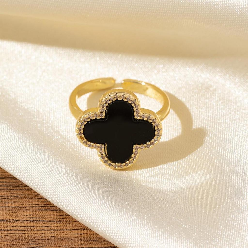 Hollow Rhombus Two-Tone Diamond-Studded Four-Leaf Clover Zirconia Ring for Women