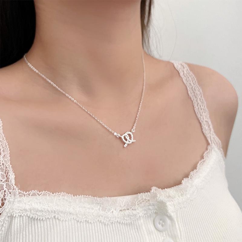 Elegante Collana con Perle d'Argento e Zaffiri - Catena per Clavicola Anti-Sbiadimento, Versatile per Donna