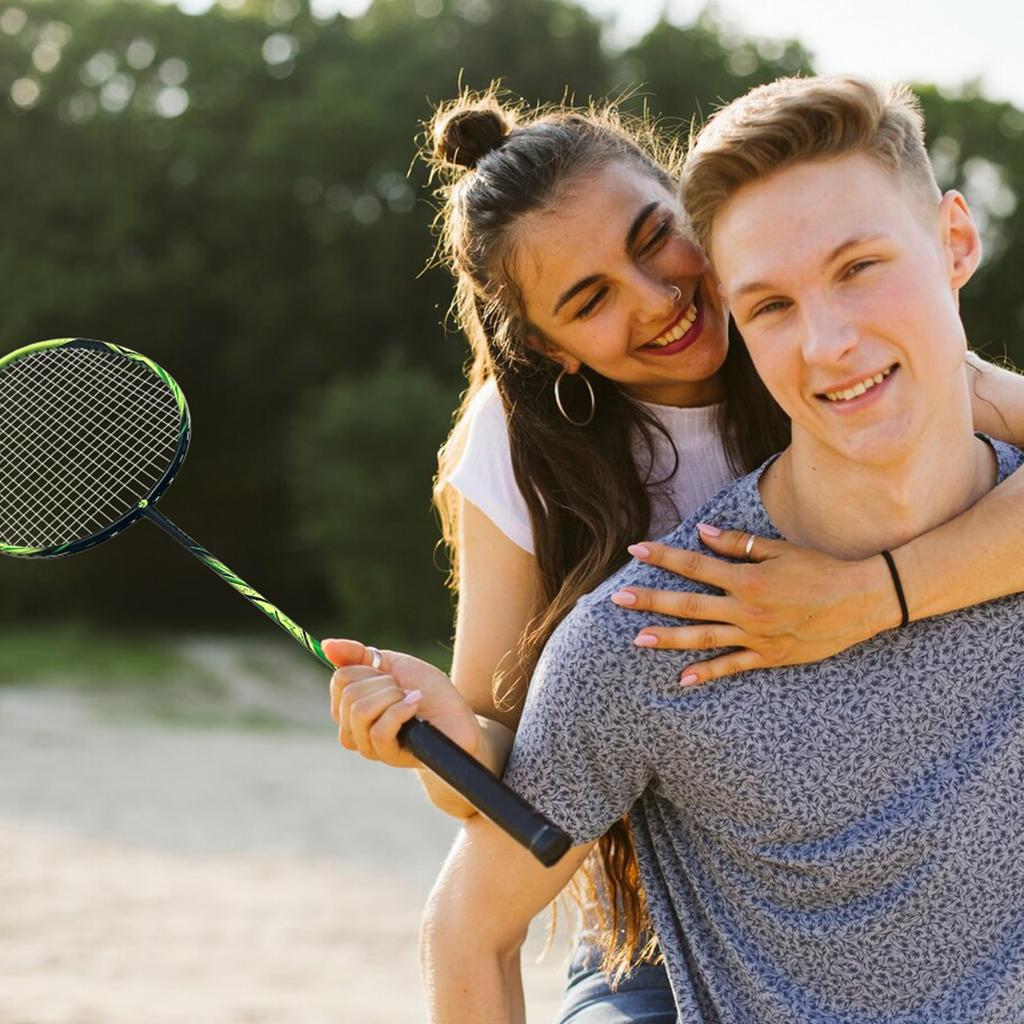 Senston Badminton Carbon Alloy Badminton Racket and 6 Yellow and Green Set, 2-Piece Shuttlecocks,