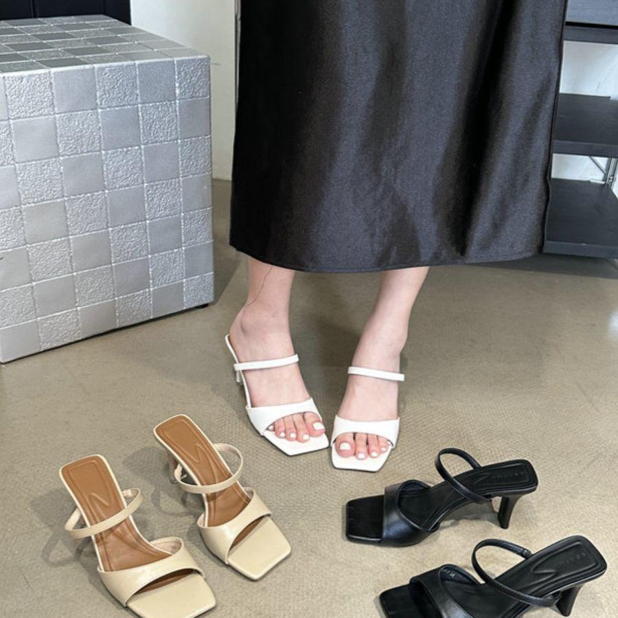 One-word Square Head Open-toed High-heeled Sandals Women's Shoes 2025 New Fashion Versatile Skirt Summer New Thick Heel Sandals