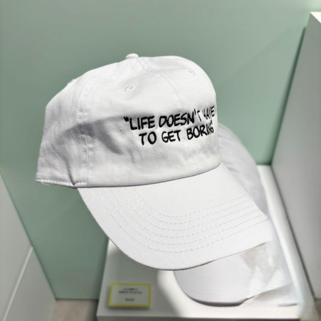 

[USED] PEANUTS White Cap