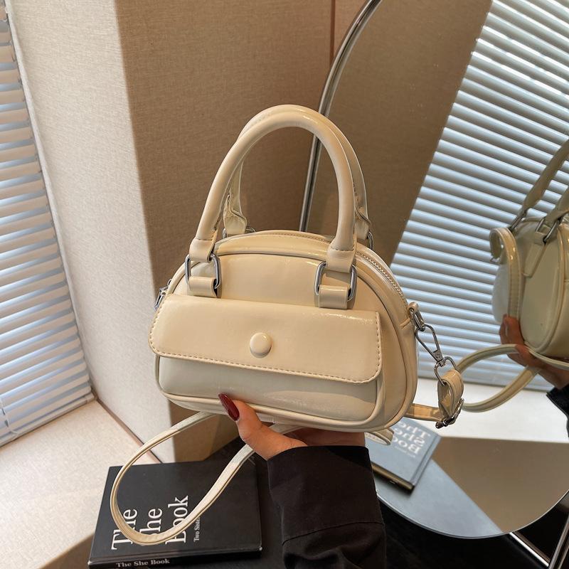 Hand Carry Trendy Pillow Bag 2025 Summer New Fashion Simple Shoulder Bag Premium Messenger Bag