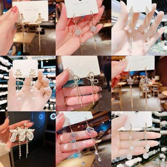 Exaggerated Chunky Chain Metal Necklace: Women's Trendy Short Clavicle Rhinestone Sweater Chain