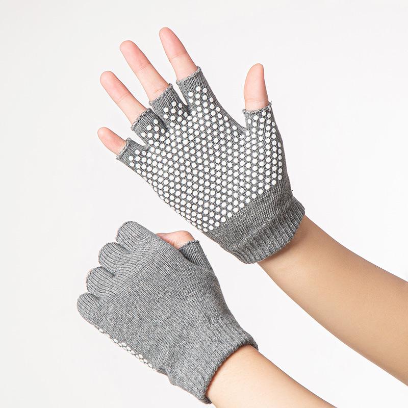 

Хлопковые перчатки для йоги без пальцев: Нескользящий, Эластичный, Влагоотводящий, Короткий для спортивных тренировок. One Size серый