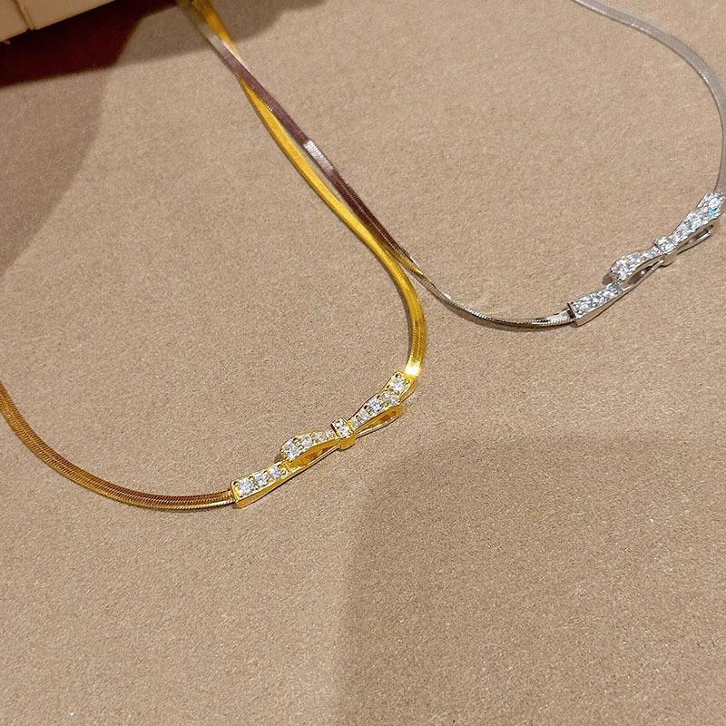 Simple and high-quality bowknot diamond snake bone chain necklace new in light luxury exquisite small design party jewelry gift