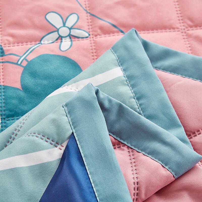 Disney Romantic Kiss 3-in-1 Multifunctional Comforter