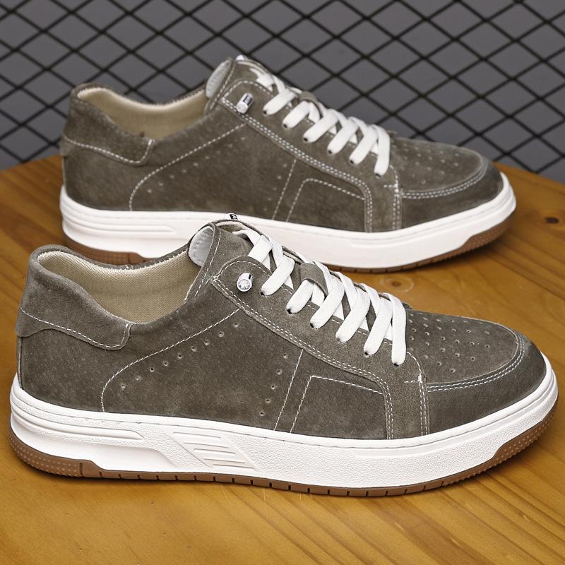 Frühlings Herrenschuhe neu Retro Board Schuhe Herrenschuhe echtes Leder Sport und Freizeit weißer Hintergrund vielseitige Farbkombination Herrenlederschuhe