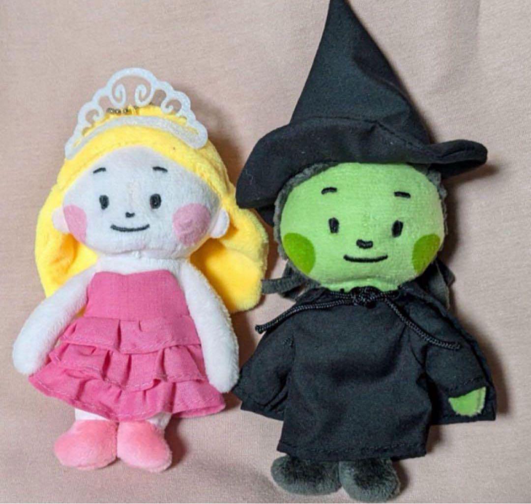 

[USED] Shiki Theatre Company Wicked Plush Keychain (Korea Exclusive) Elphaba & Glinda