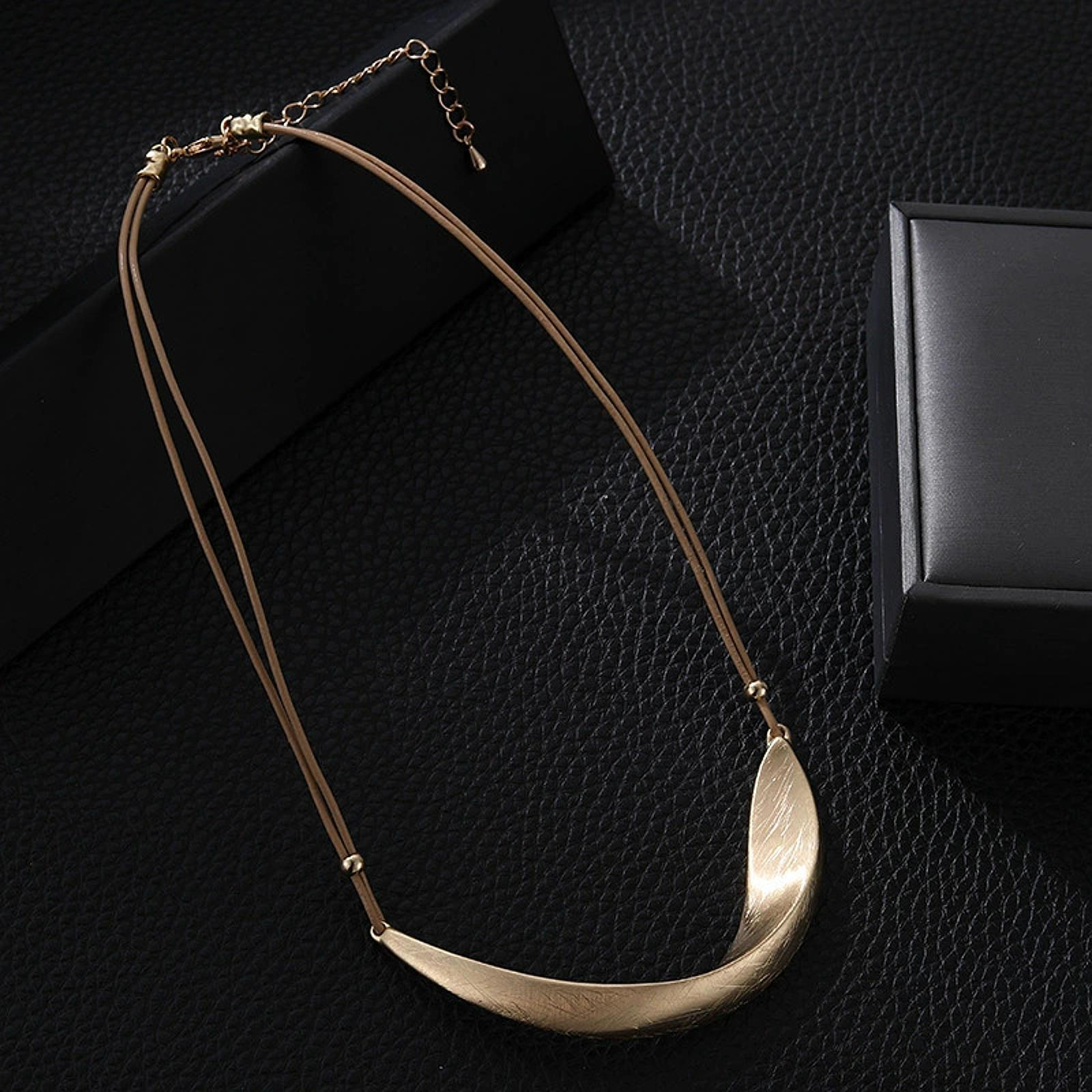 

Женское ожерелье цепочка чокер шарм нерегулярный кулон для дня рождения костюм путешествия коричневый