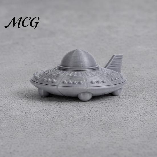3D Printed Space Model UFO Figurine, Sci-Fi Spacecraft Decor, One-Piece Craft with Clear Science Fiction Collectible Gift Texture, Mini Ornament