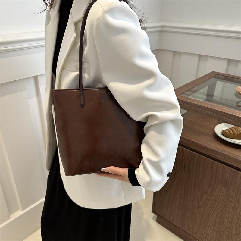 Wholesale Trendy Versatile High-end Underarm Single Shoulder Bag Women 2024 Spring Fashion Large Capacity Tote Bag