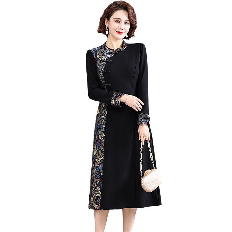 Cheongsam de Estilo Chinês de Primavera 2025 da Mamãe: Vestido Longo Elegante para Mulheres de Meia-Idade