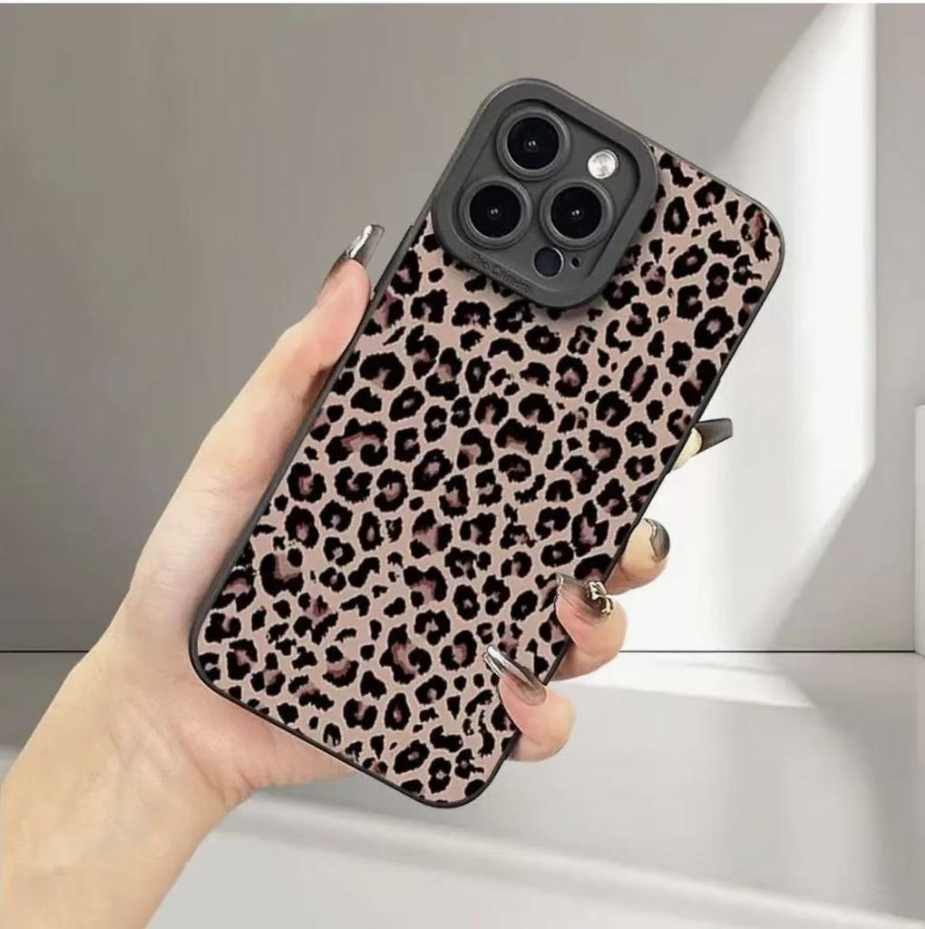 The new model is suitable for iphone17pro mobile phone case Apple 15 anti-drop 14/13promax leopard print printing 16.