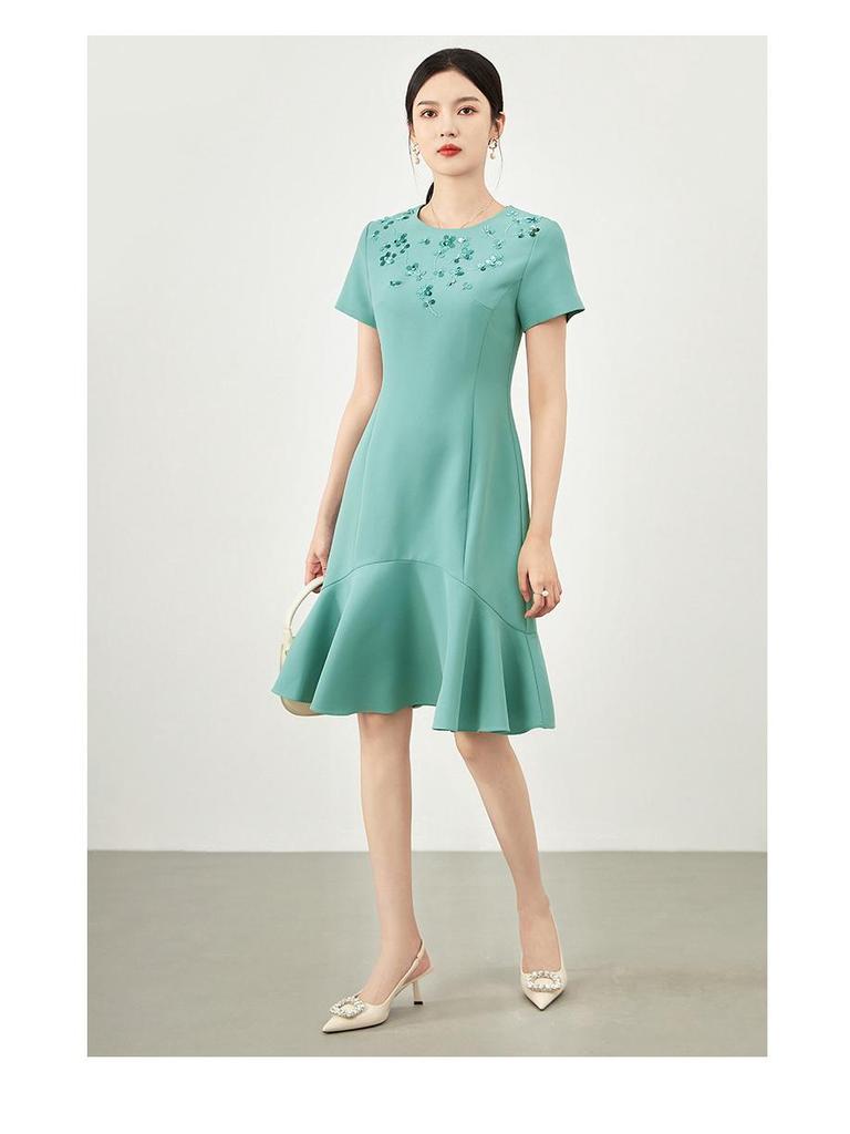 Sommer 2024 Besetztes Diamant Feminin Taillenbetontes Kleid