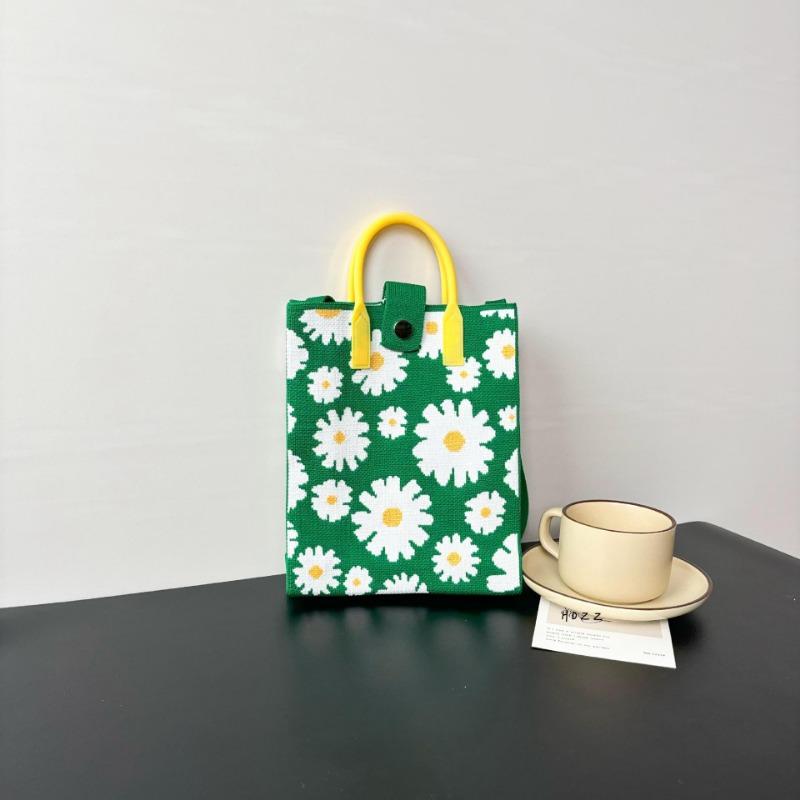 New large-capacity knitted bag, mobile phone bag, niche shoulder messenger bag, high-end, cartoon fashion handbag.
