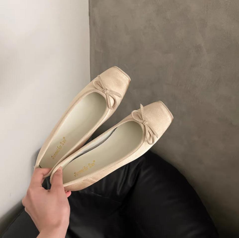 Elegant Woman Silks Bow Flats Fashion Square Toe Shallow Mary Jane Shoes Soft Casual Ballet Shoes for Women Slip On Dress Shoes