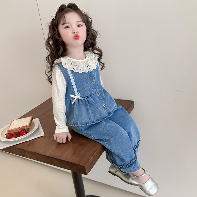 

Девичий весенне-осенний джинсовый комплект с кружевным воротником и бантом – модный костюм-тройка 130 cm