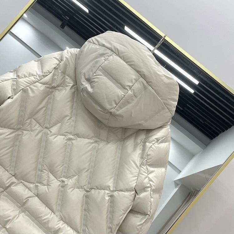 Women's Duck Down Jacket Light White Short Hooded Loose Straight Tube Coat Single Breasted Autumn Winter