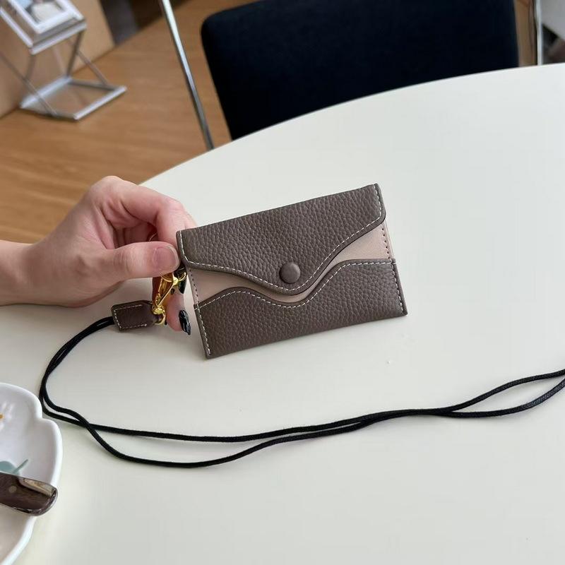 

2025 Новый Натуральная Кожа Верхний Слой Коровья Кожа Цветной Блок Конверт Тройного Сложения Короткий Кошелек для Мелочи Картхолдер с Подвесом на Шею 11x7x1CM