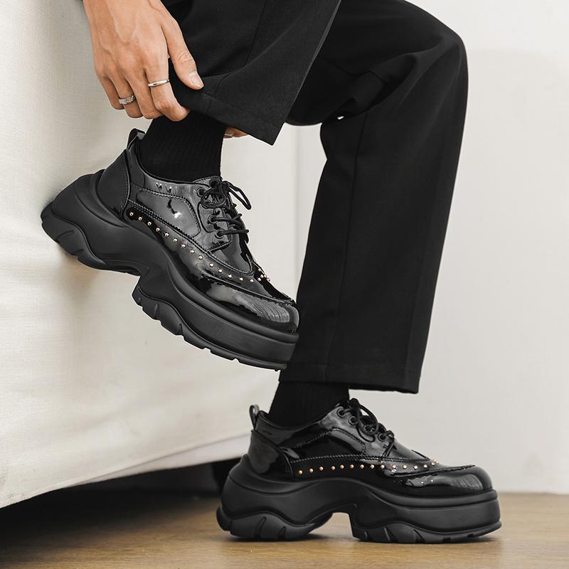 Fashion Thick Bottom casual loafers Men Shiny Leather Shoes Fashion Wedding Party Shoes Fashion Men Designer Business Flats Derby Shoes