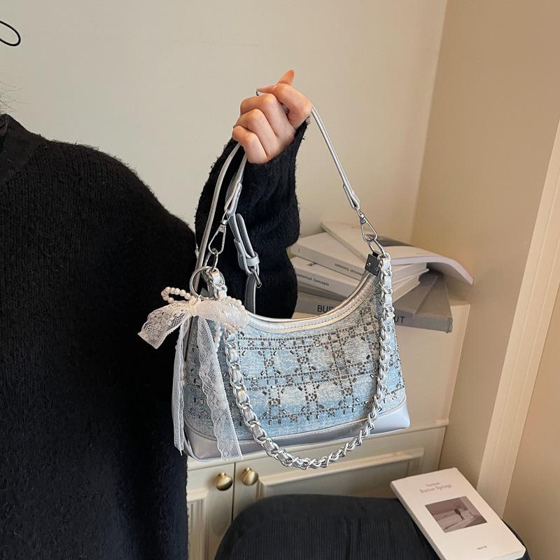 Fashionable Versatile Crossbody Bag with Shoulder Strap, Soft Texture, Suitable for Daily Commuting, Adjustable Strap Design