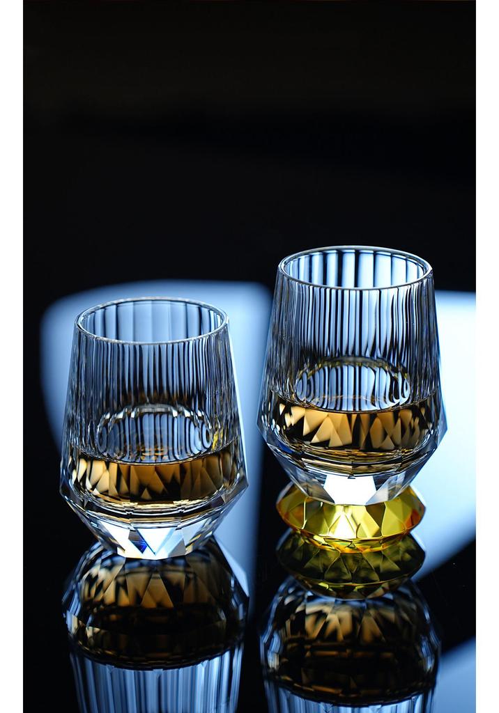 Exquisite Crystal Whiskey & Sake Glasses: Premium Barware