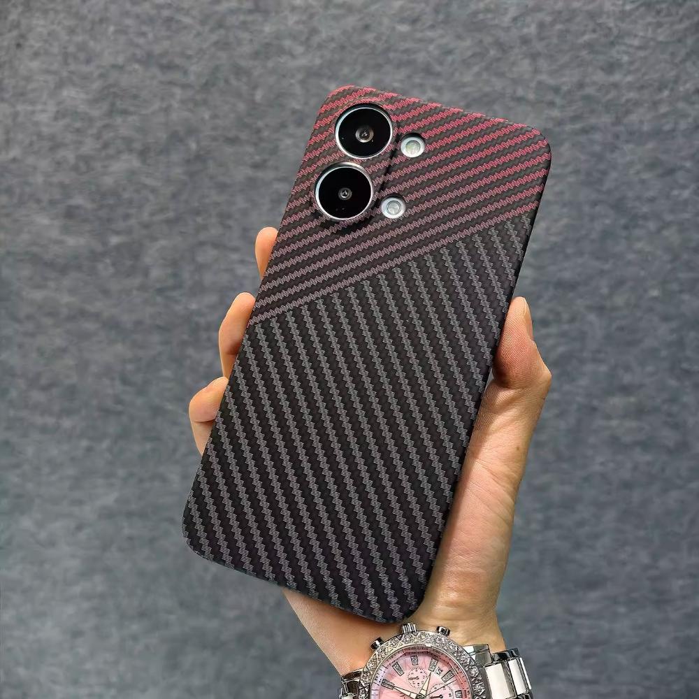 Etui na POCO X8 Pro Max Nowe Matowe Twarde Luksusowa Tekstura Włókna Węglowego Antypoślizgowe Odporne na Upadek Osłona Tylna do POCO X8 Pro