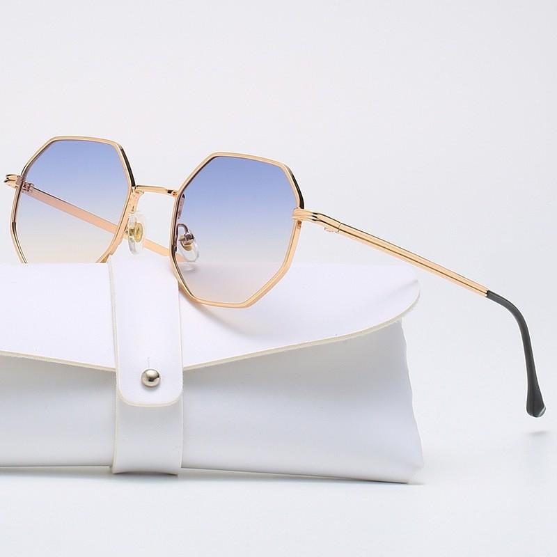 Men's And Women's Sunglasses, Windproof And Sand Proof Driving, Fashionable Sunglasses