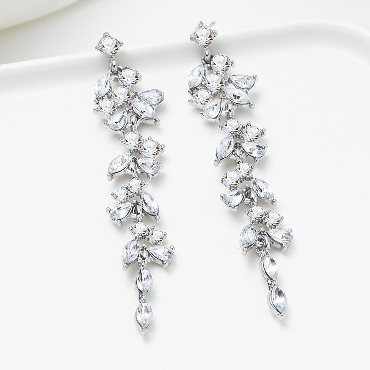 

Simple fringed earrings inlaid with zircon wheat ears design earrings, personalized full diamond earrings