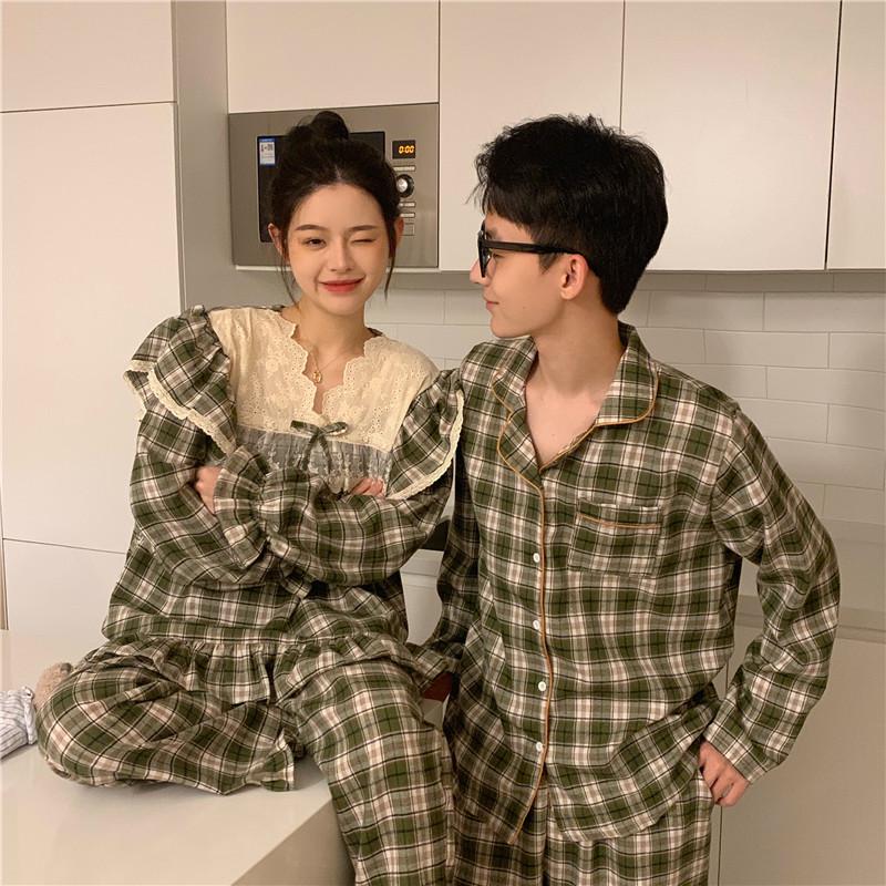 Korejské podzimní/zimní flanelové kostkované párové pyžamo s krajkovým výstřihem do V a dlouhým rukávem