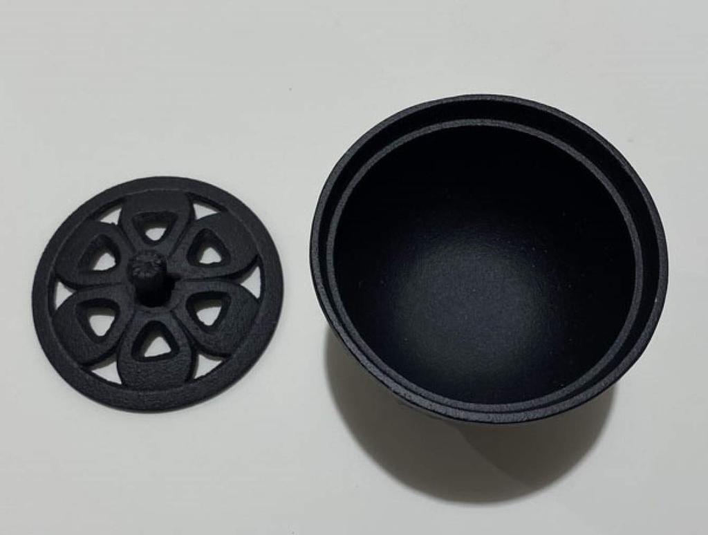 Iwachu Incense Burner Petals Black Body Size x H9 Nanbu Ironware 29206 (cm) 8.5