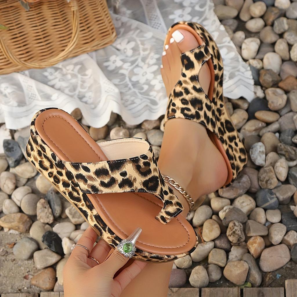 New Summer Women's Fashion Leopard Print Wedge Sandals Comfortable Thick Sole Beach Style Leopard Shoes