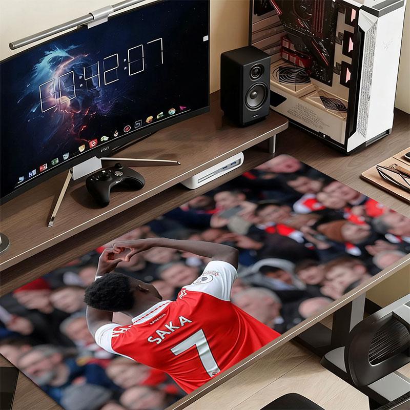 Saka Mouse Pad, Large Gaming Desk Mat, Non-slip XXL Mousepad for Laptop & Tablet, Mini PC Playmat with Stitched Edges