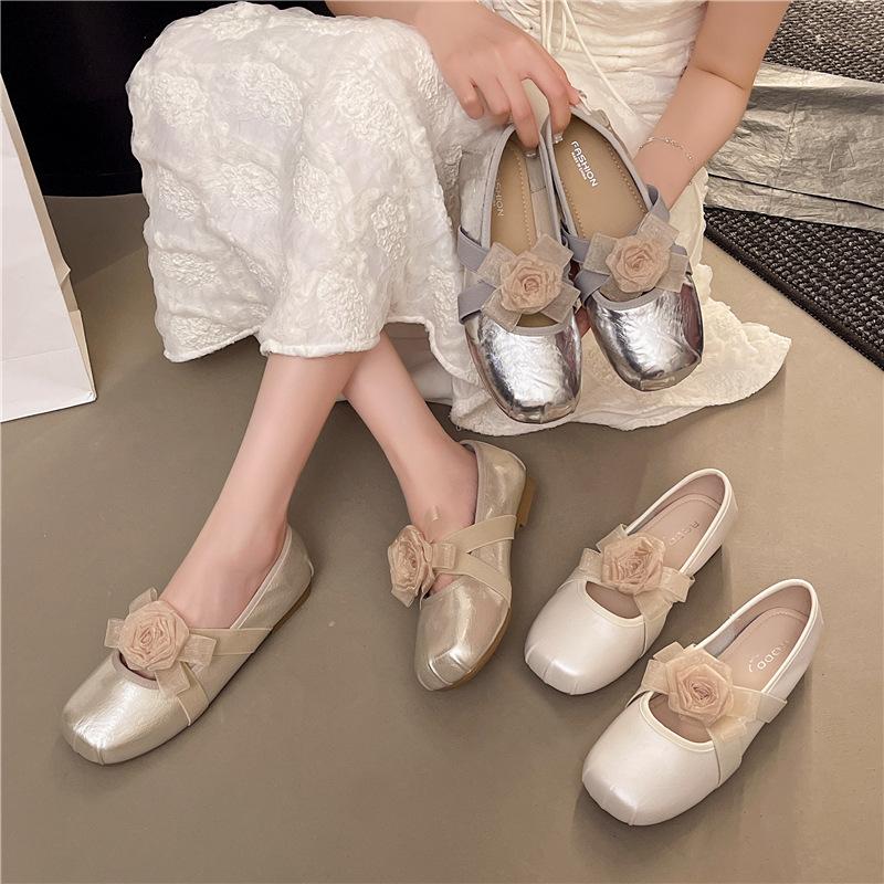 French retro Mary Jane shoes women's summer and autumn 2025 new round head shallow mouth flower cross strap flat shoes