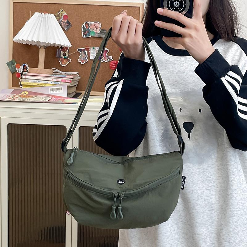 Korean Style Small Shell Shaped Shoulder Bag With Zipper Closure For Commuting
