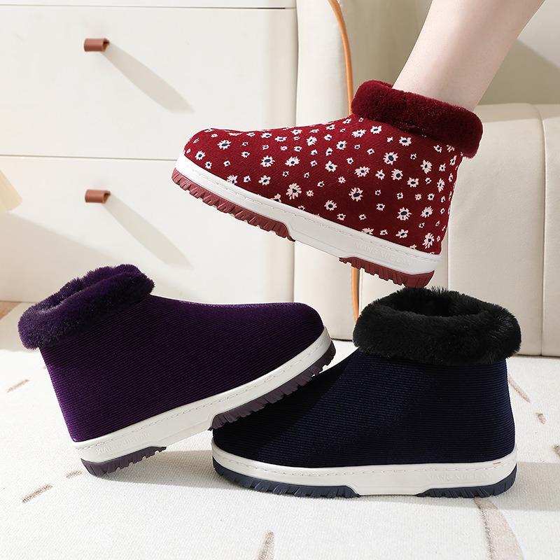 Женские зимние тапочки из хлопка на толстой подошве с каблуком-мешком — фото 6