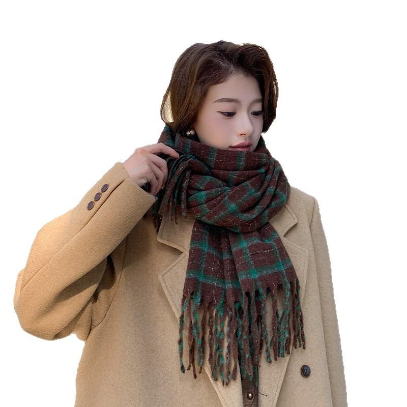 Scarf women's winter, autumn and winter new models, new atmosphere, warm and versatile, high-end plaid scarf