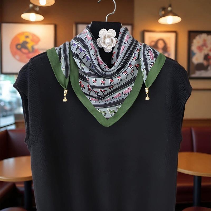 1Pc Neck Brace 2026 Magnetic Clasp Gift Scarf Versatile Triangular Bandage Warm Pony Pattern Cotton