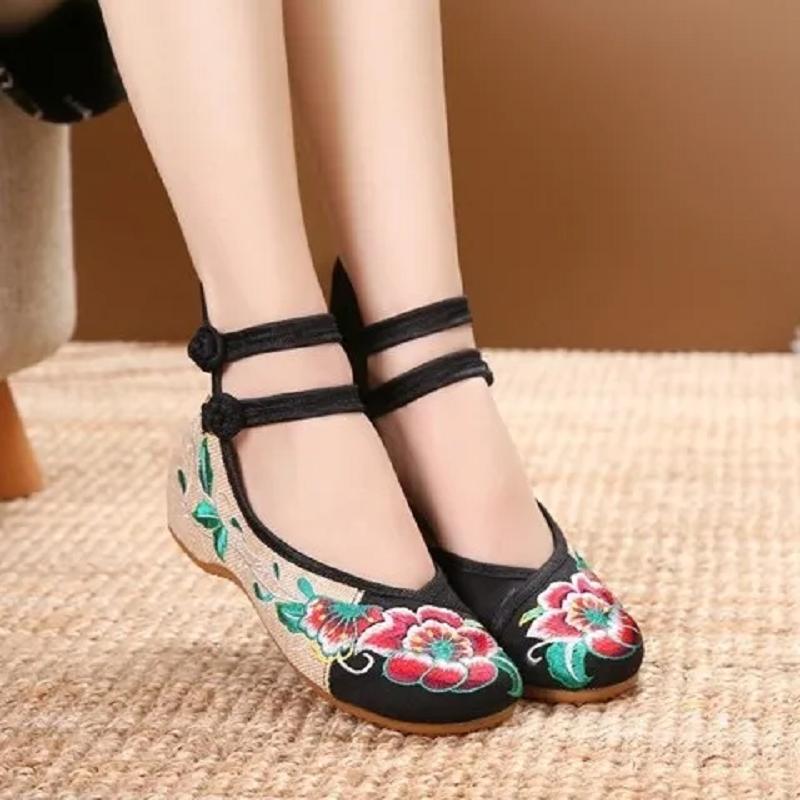 Women Cute Red Floral Embroidery Anti Skid Flat Shoes Zapatos De Mujer Lady Cool Comfort Black Vintage Shoes Ab653