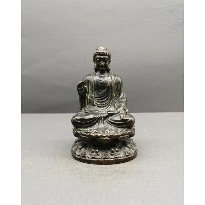 Retro Copper Tathagata Buddha Statue Home Decoration Brass Sculpture Retro Living Room Office Desk Ornament Miniatures Figurines.