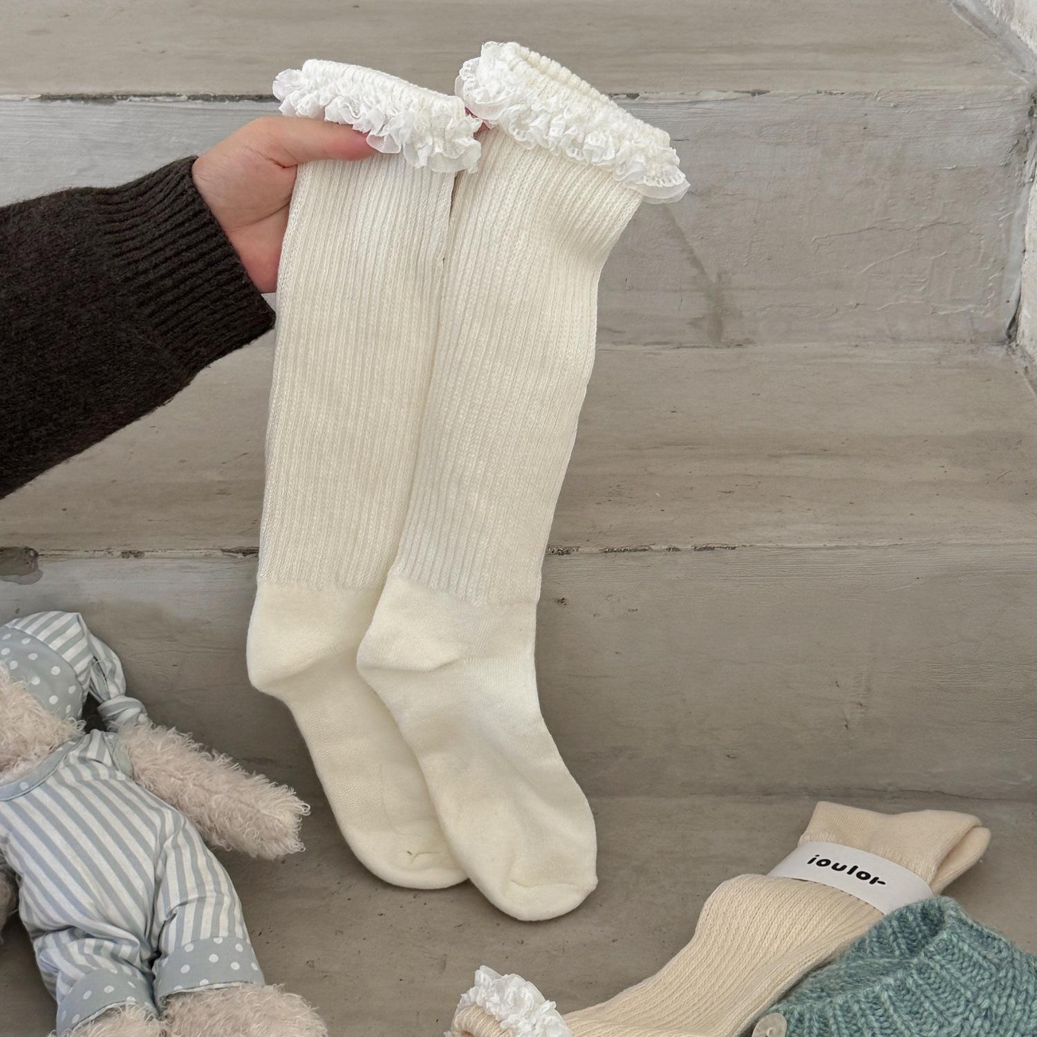 

Sweet Lace Vertical Striped Thickened Loop Socks for Warmth in Autumn and Winter, Boneless Pile Socks for Women 1 pair білий