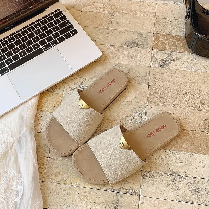 Fashion Slippers One-word Women's Summer Summer New Beach Out Flat-bottomed Superb Soft-bottomed Slippers