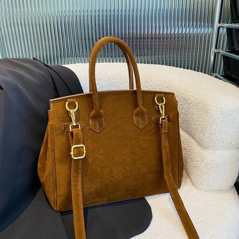 Geantă Crossbody Retro de Înaltă Calitate pentru Femei, cu Capacitate Mare - Geantă de Mână Casual la Modă pentru Toamna/Iarna 2024