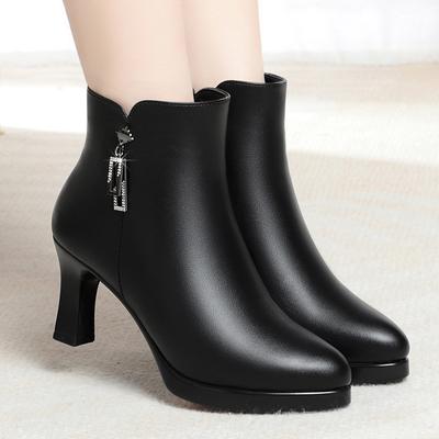 Mode Hiver Velours Peluche Noir Pur Chaussures Microfibre Femmes Bout Pointu Bureau Bottes Semelle Cuir Souple Bottes Design Couture Cristal